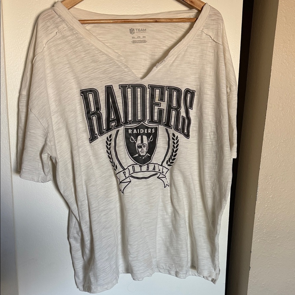 Raiders Women's Cream V-Neck Top